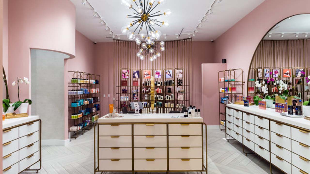 Saks Fifth Avenue unveils new beauty floor in New York store - Global  Cosmetics News