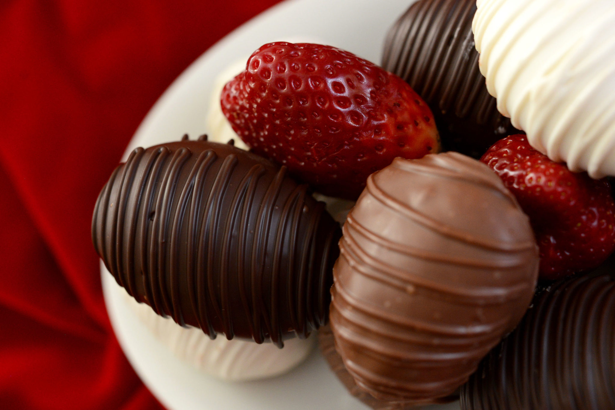 Hoffman's Chocolates Chocolate-Covered Strawberries 2