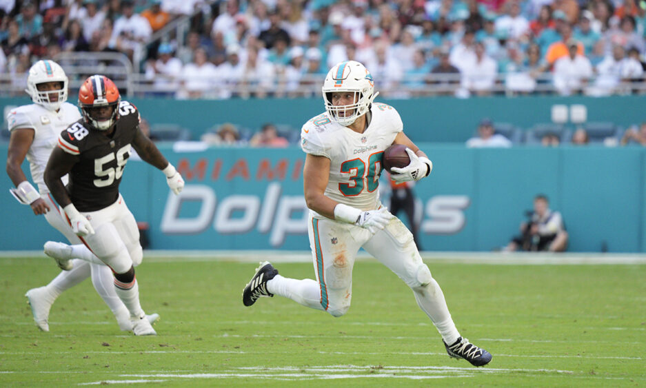 Miami Dolphins Sign Fullback Alec Ingold 5 Things to Know and Stats